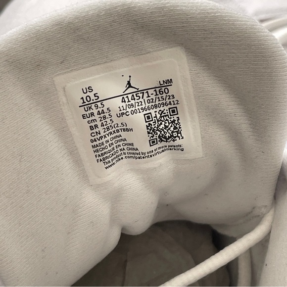 Nike Air Jordan 13 Retro Wolf Grey Men’s 10.5 - Picture 10 of 13